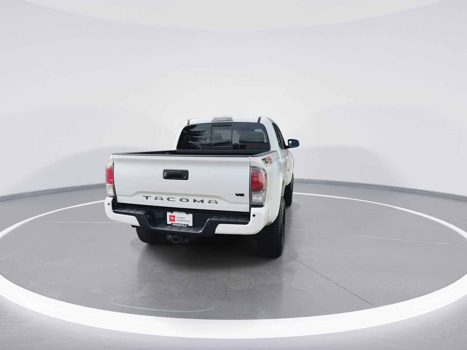 Thumbnail: 2020 Toyota Tacoma - 7