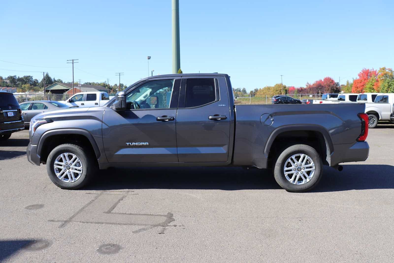 Thumbnail: 2022 Toyota Tundra - 8