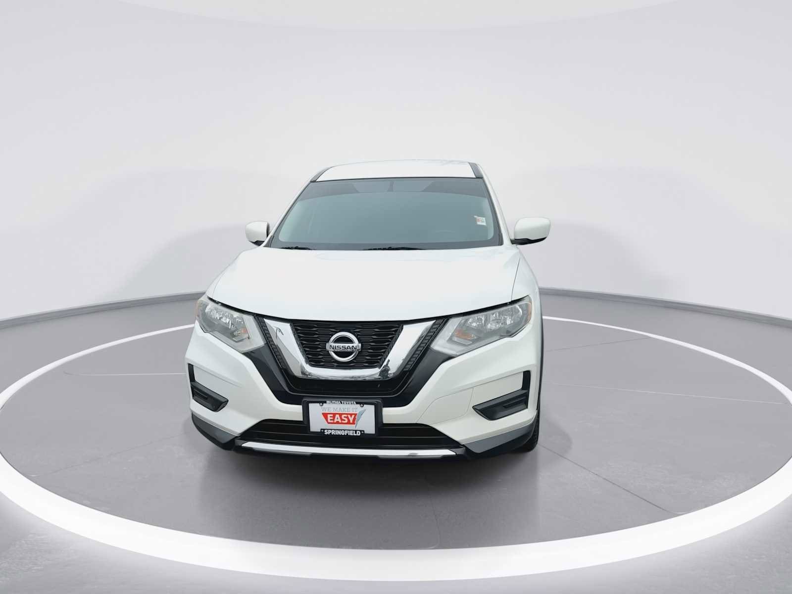 Thumbnail: 2017 Nissan Rogue - 3