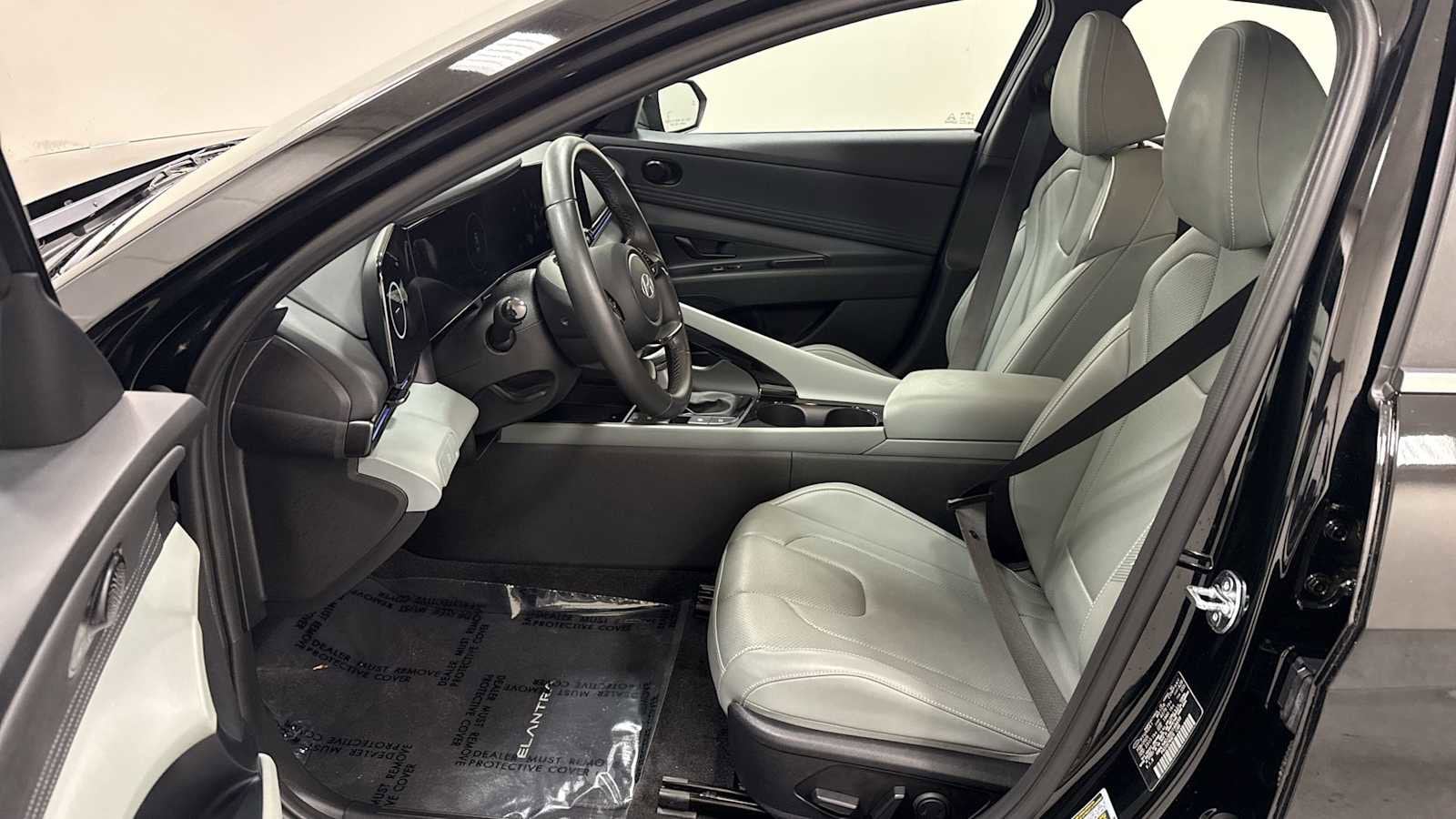 Thumbnail: 2025 Hyundai Elantra - 13