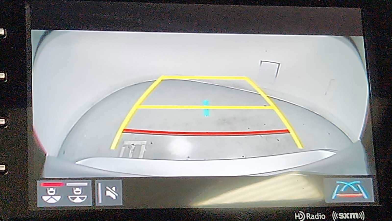 Thumbnail: 2018 Toyota Camry - 19