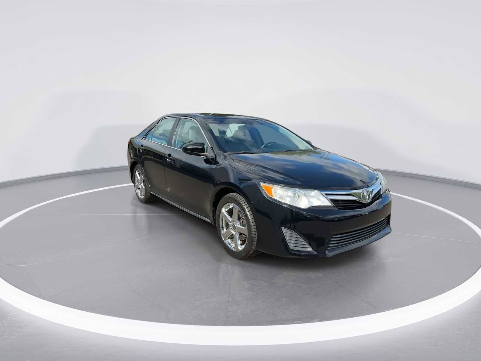 2014 Toyota Camry LE 2