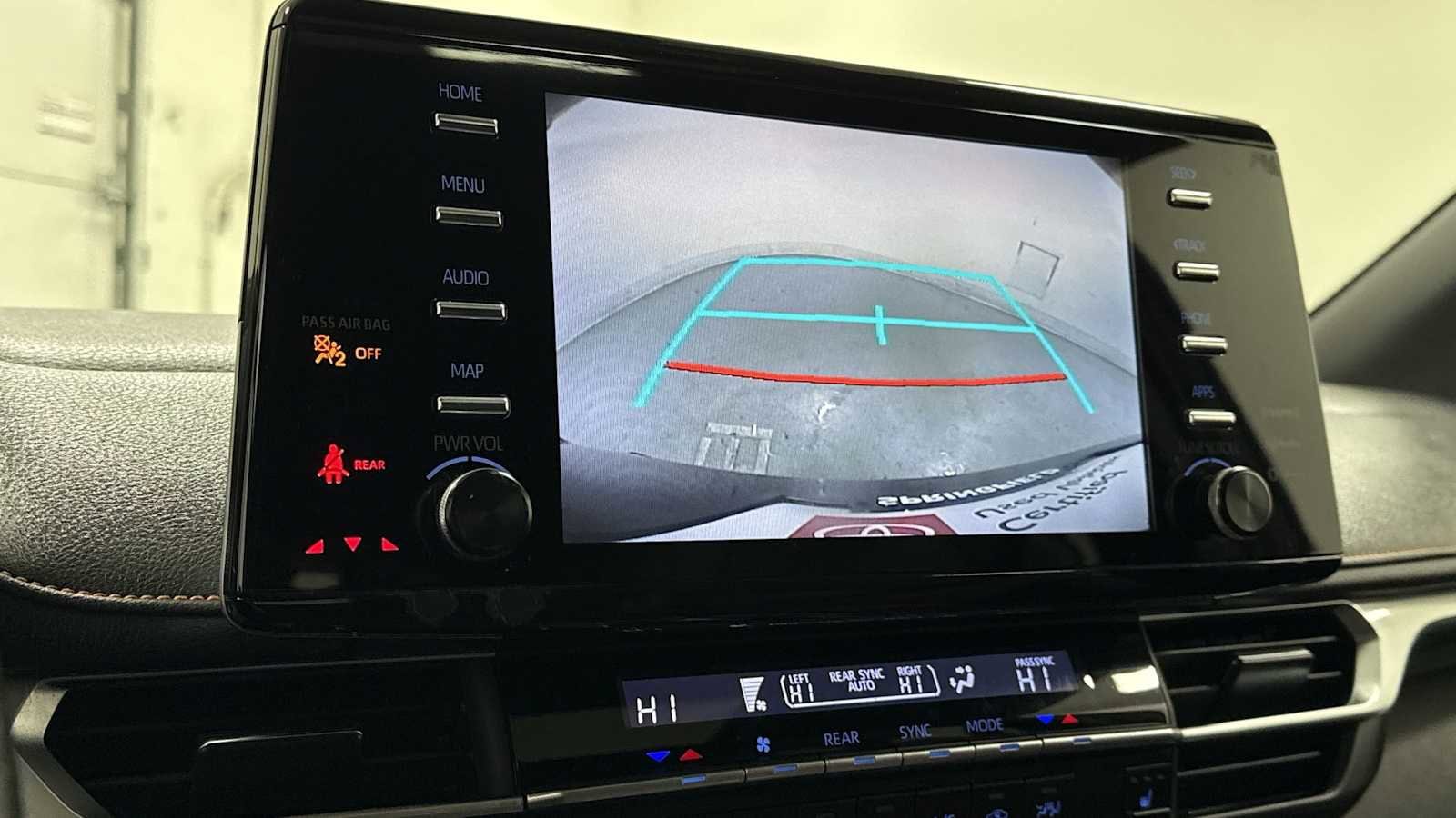 Thumbnail: 2021 Toyota Sienna - 19