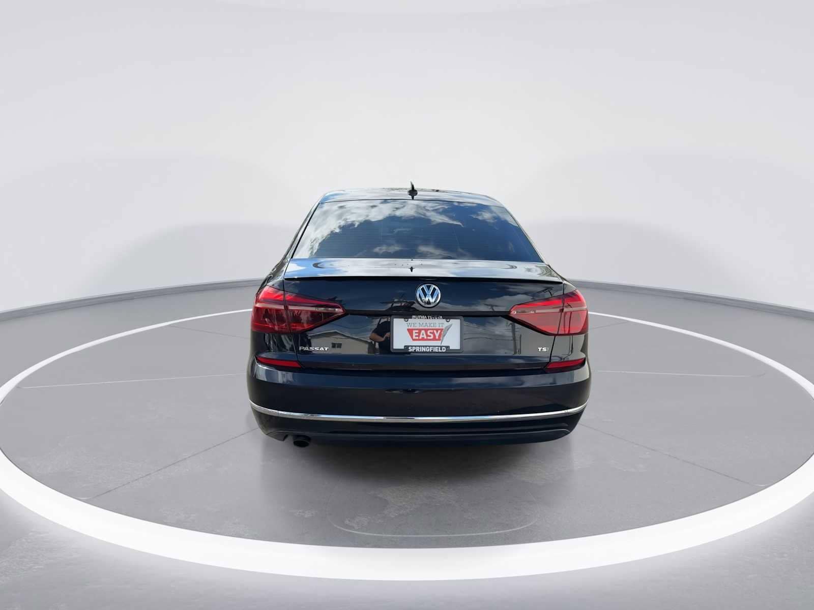Thumbnail: 2019 Volkswagen Passat - 7