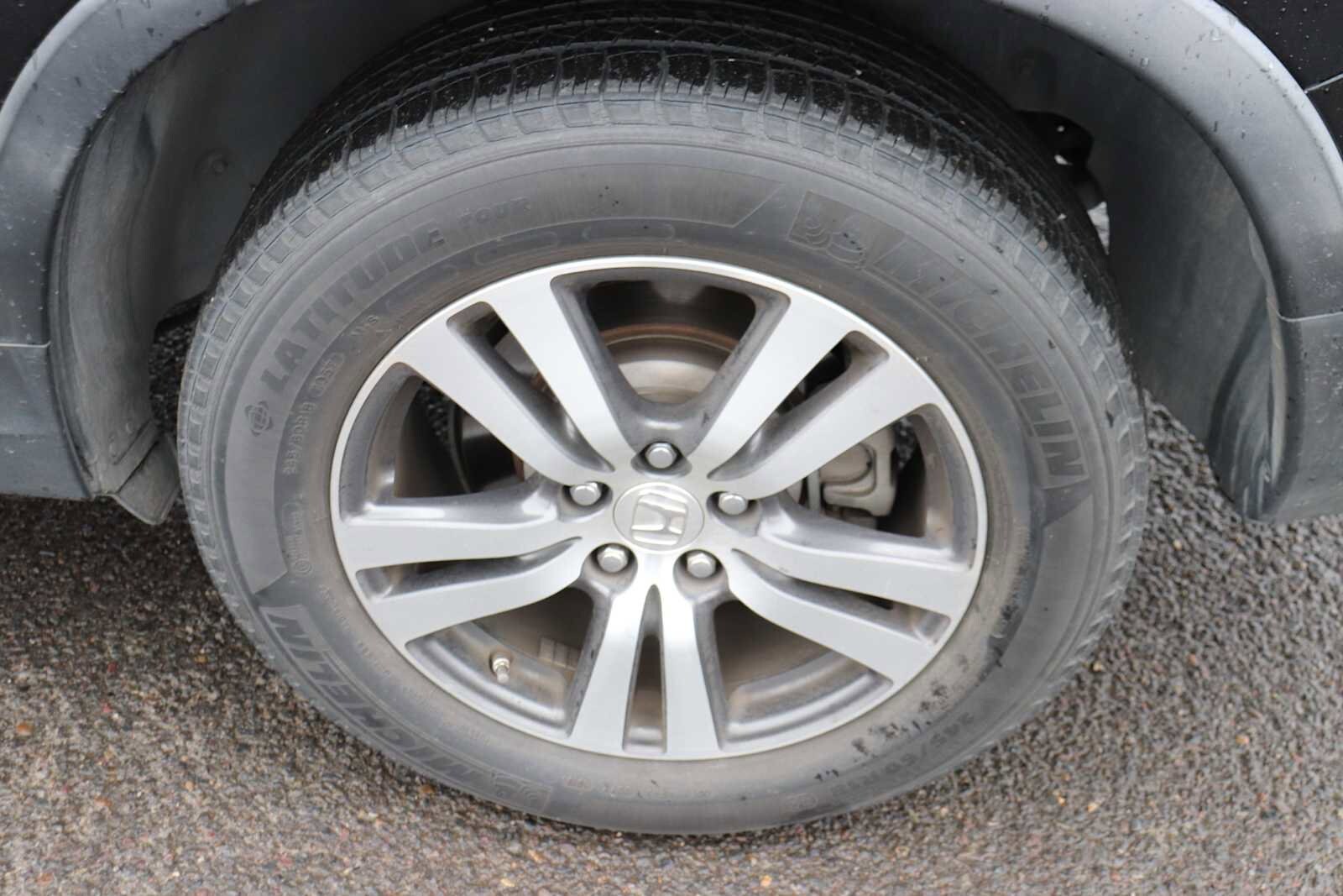 Thumbnail: 2016 Honda Pilot - 9