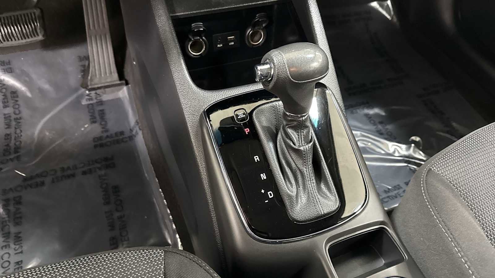 Thumbnail: 2017 Kia Forte - 22