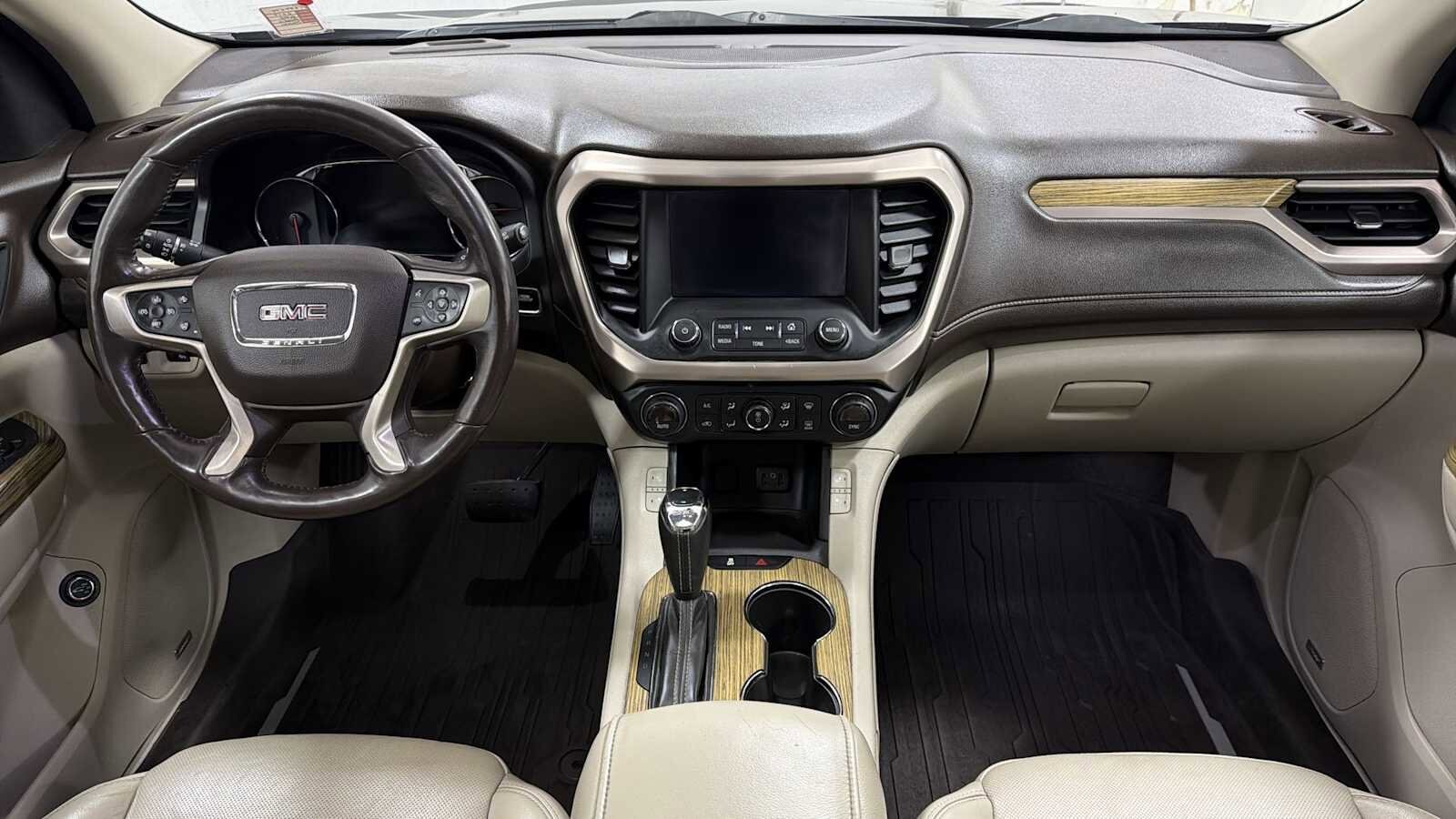 Thumbnail: 2017 GMC Acadia - 29