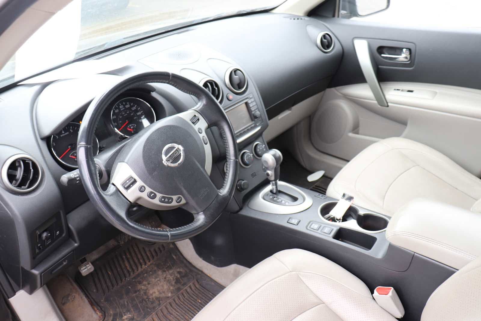 Thumbnail: 2012 Nissan Rogue - 11