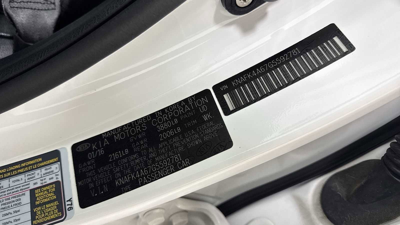 Thumbnail: 2016 Kia Forte - 11