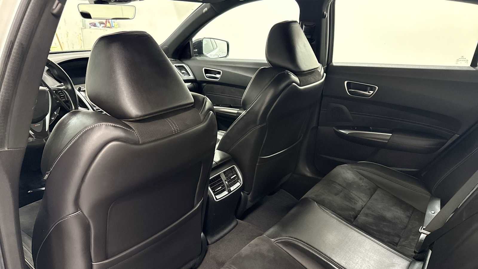 Thumbnail: 2019 Acura TLX - 25