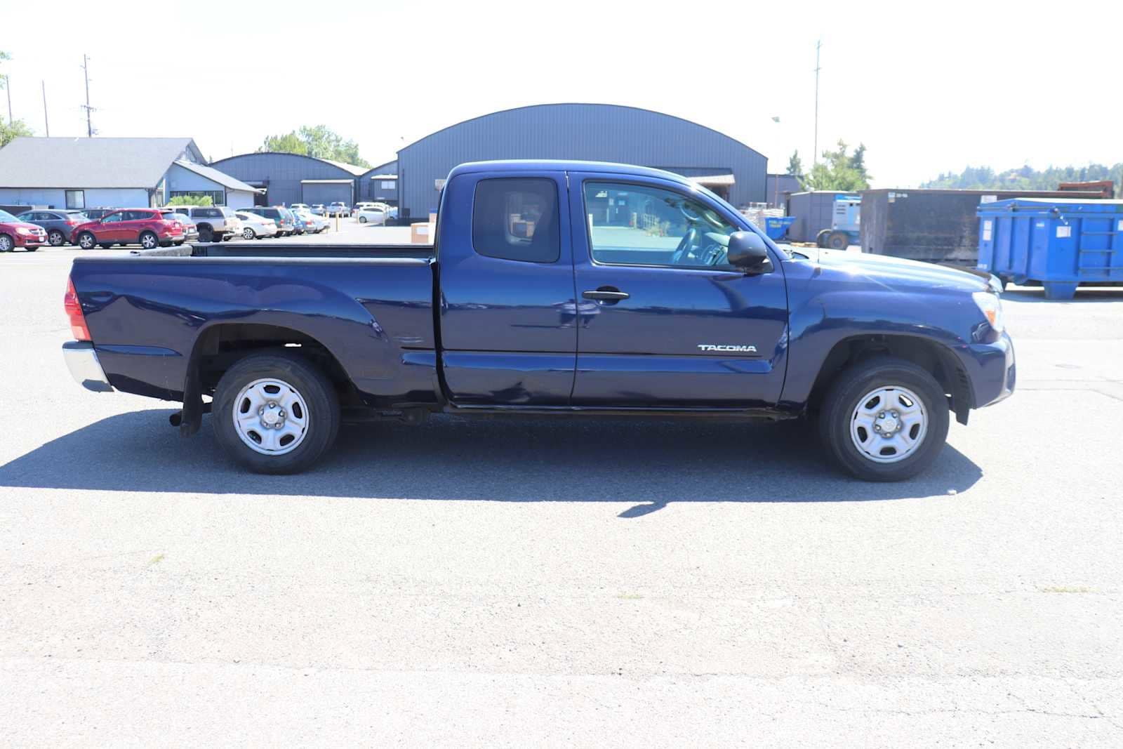 Thumbnail: 2013 Toyota Tacoma - 4