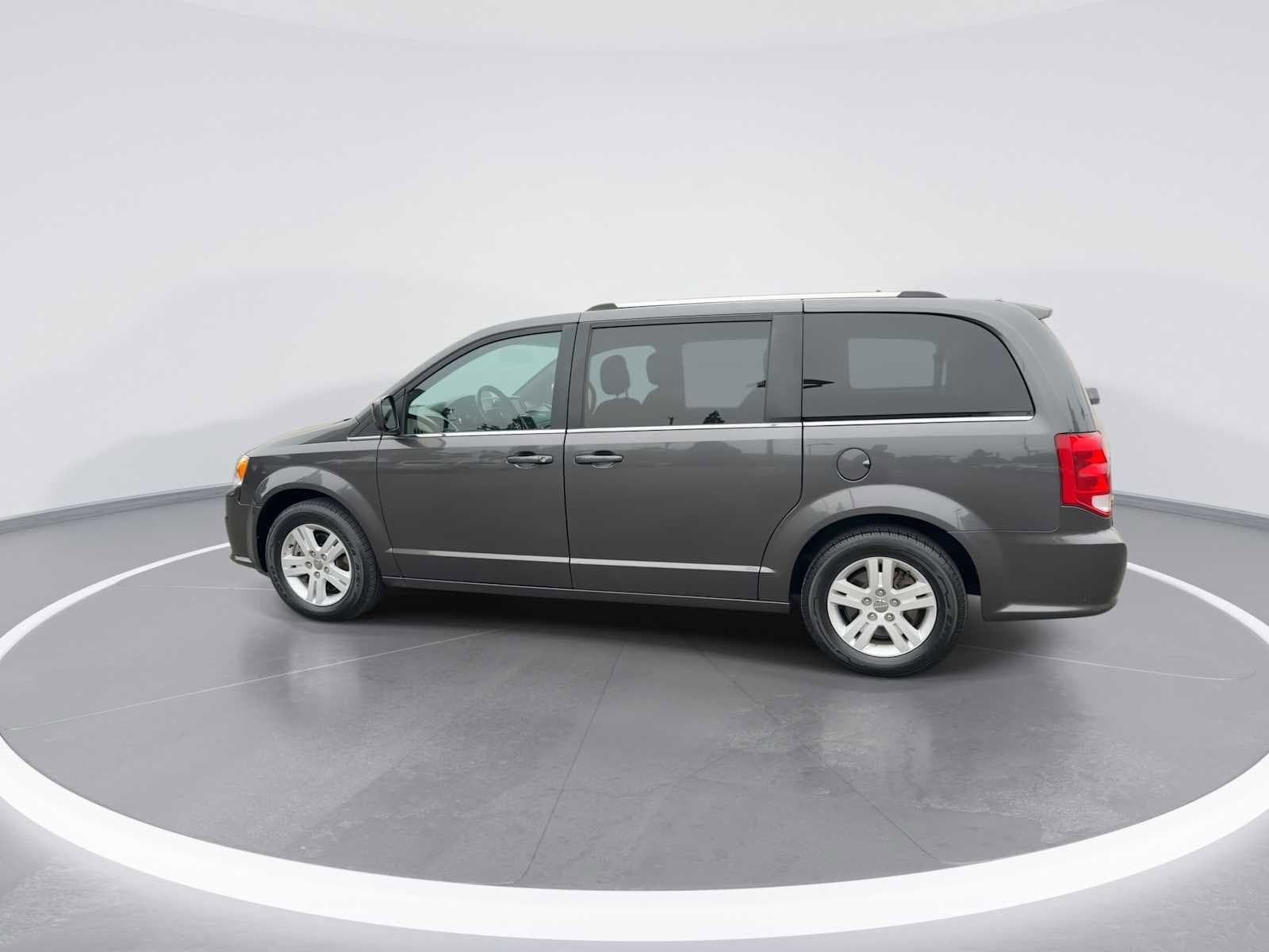 Thumbnail: 2018 Dodge Grand Caravan - 5
