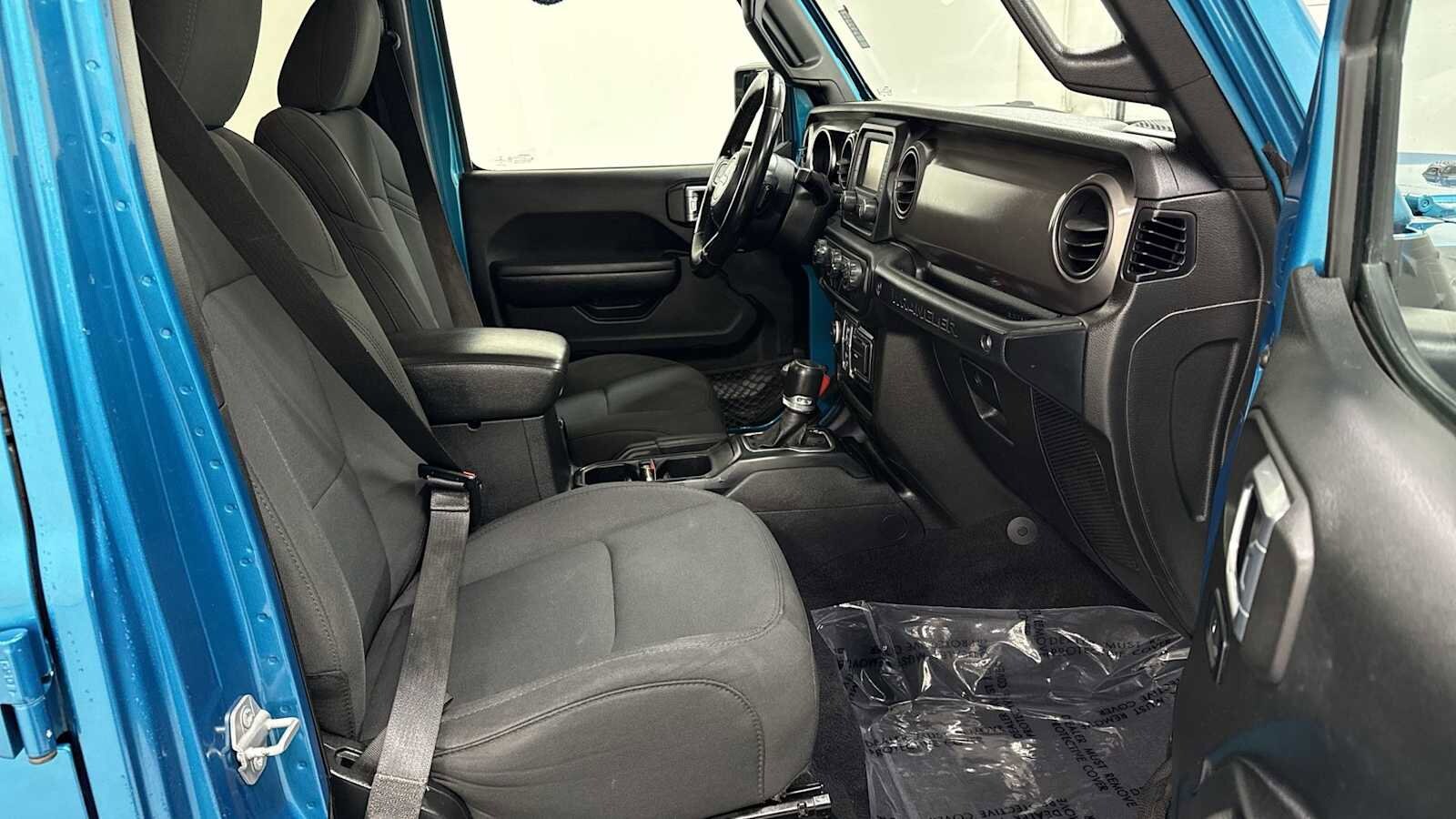 Thumbnail: 2020 Jeep Wrangler - 29