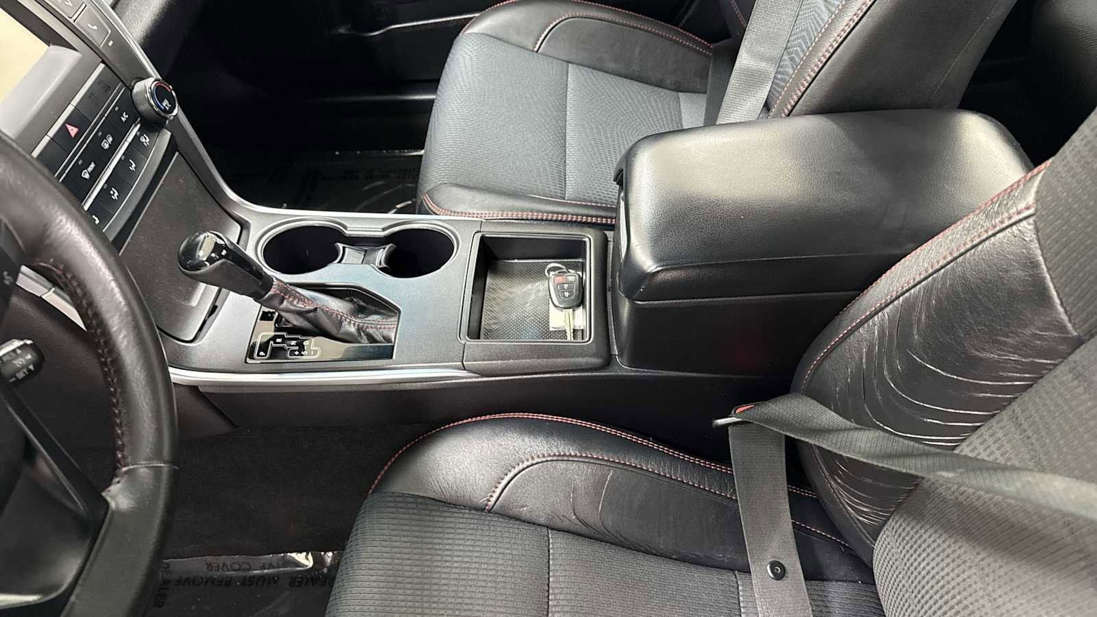 Thumbnail: 2017 Toyota Camry - 22