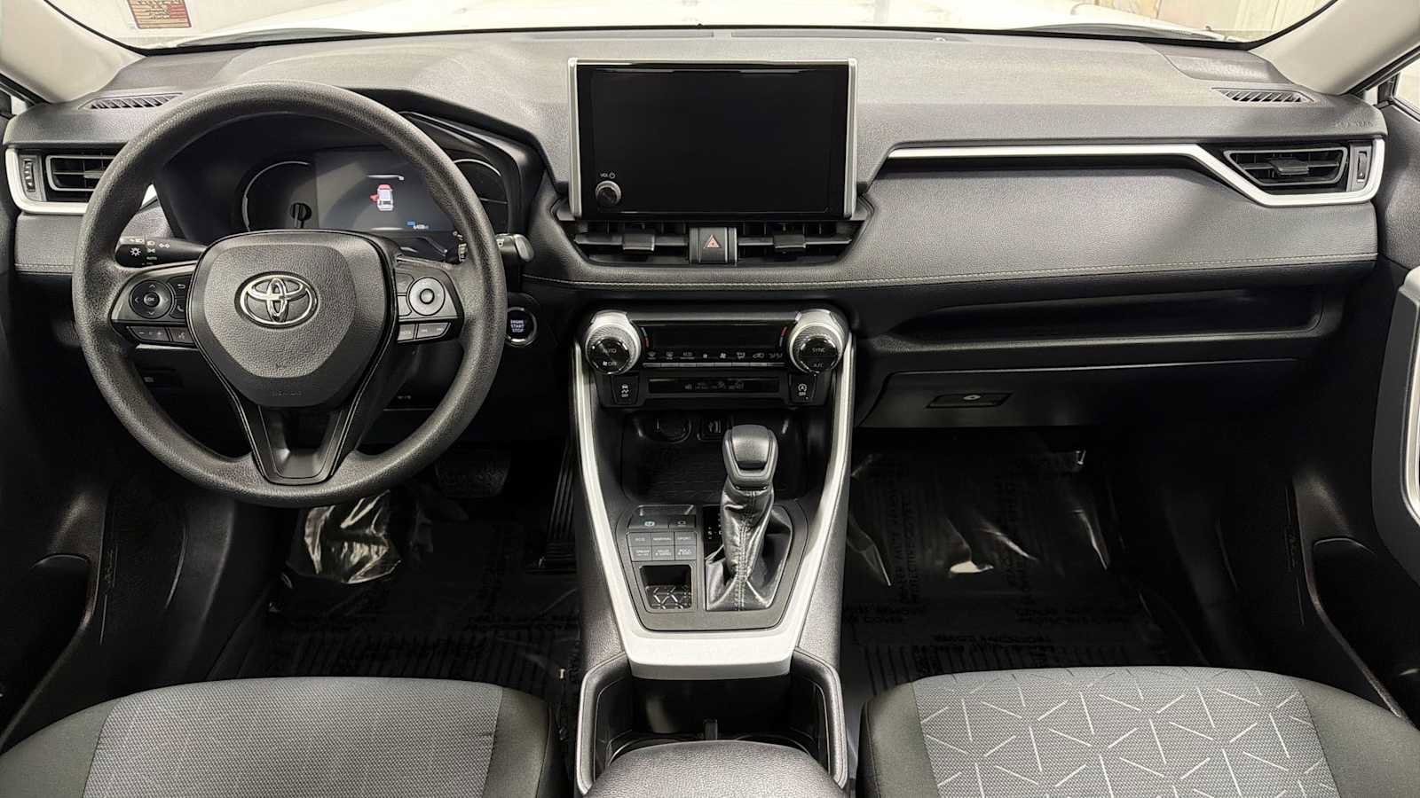 Thumbnail: 2025 Toyota RAV4 - 26