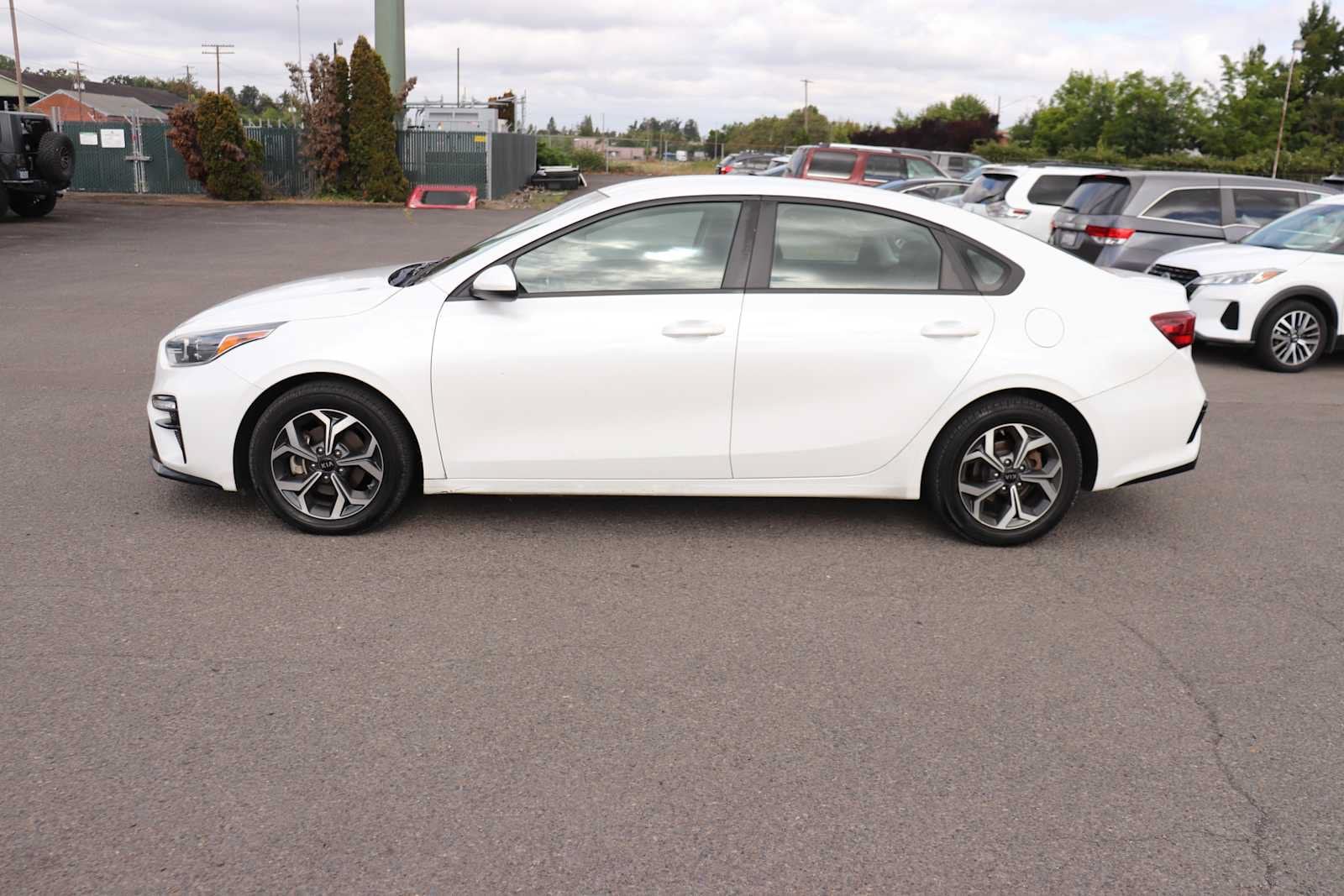 Thumbnail: 2021 Kia Forte - 8