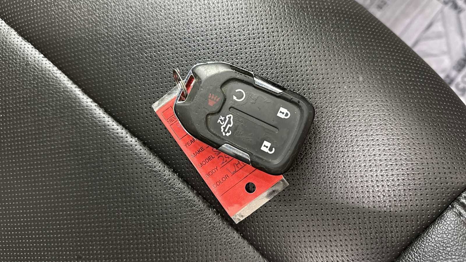 Thumbnail: 2022 Chevrolet Silverado 2500 - 32