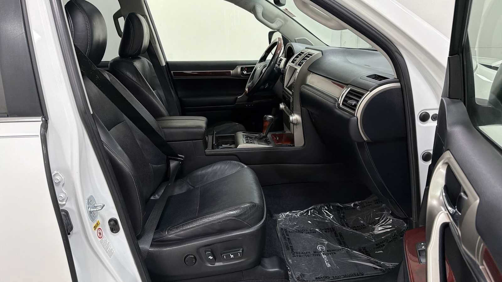 Thumbnail: 2013 Lexus GX - 31