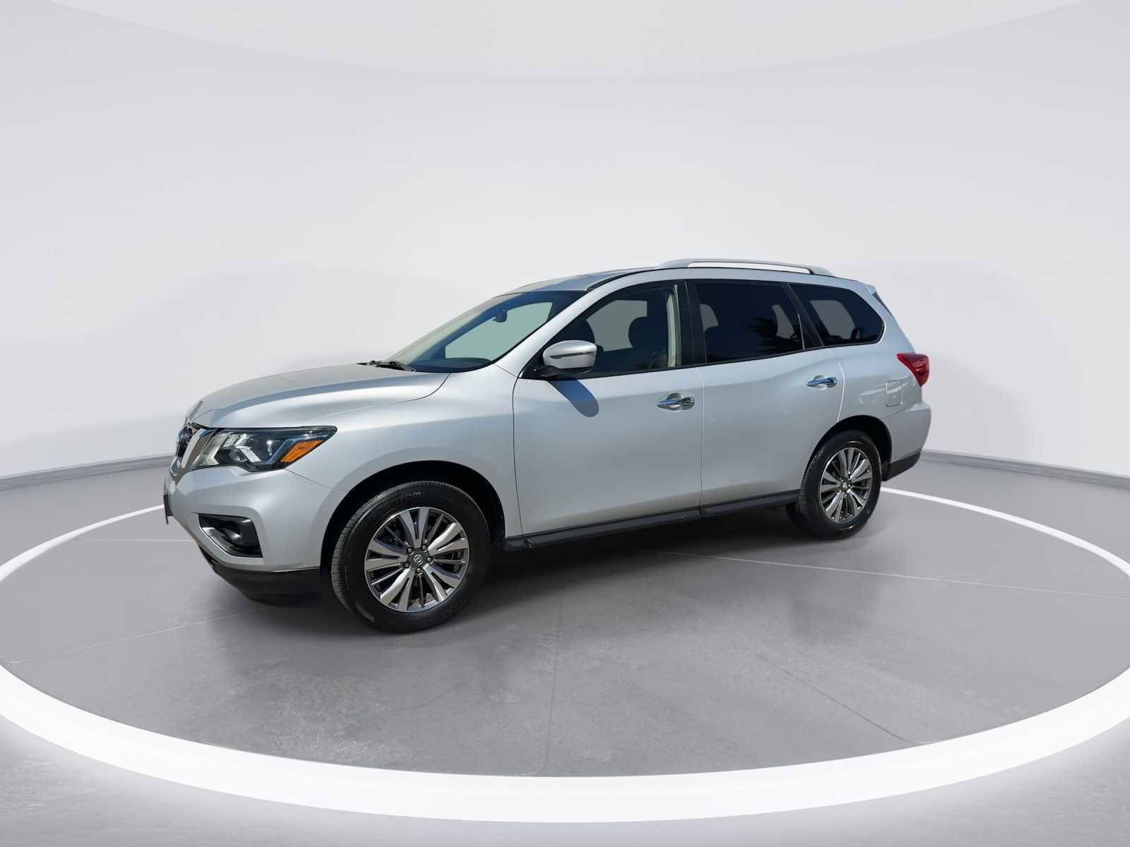 Thumbnail: 2019 Nissan Pathfinder - 4