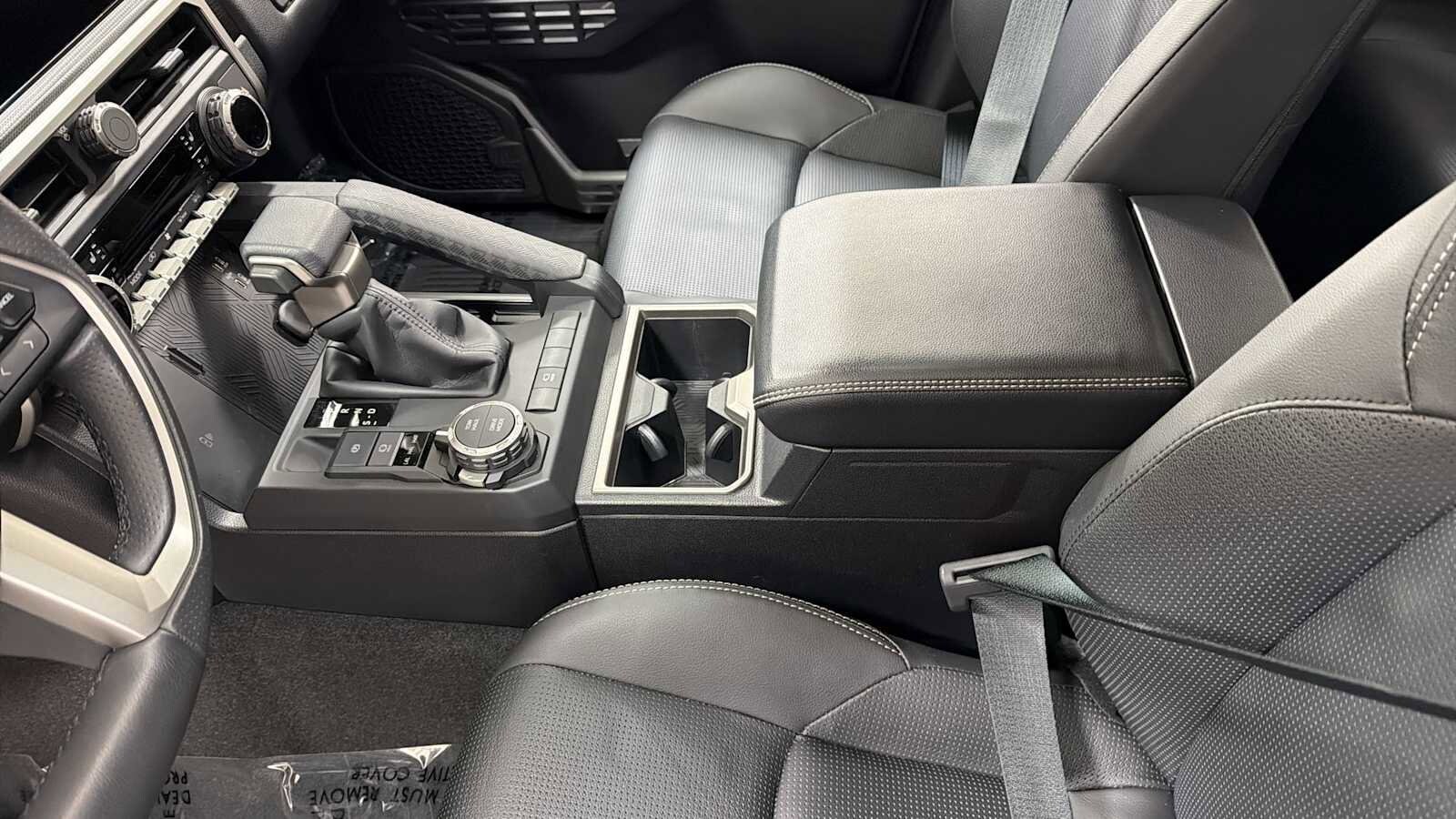 Thumbnail: 2025 Toyota 4Runner - 23