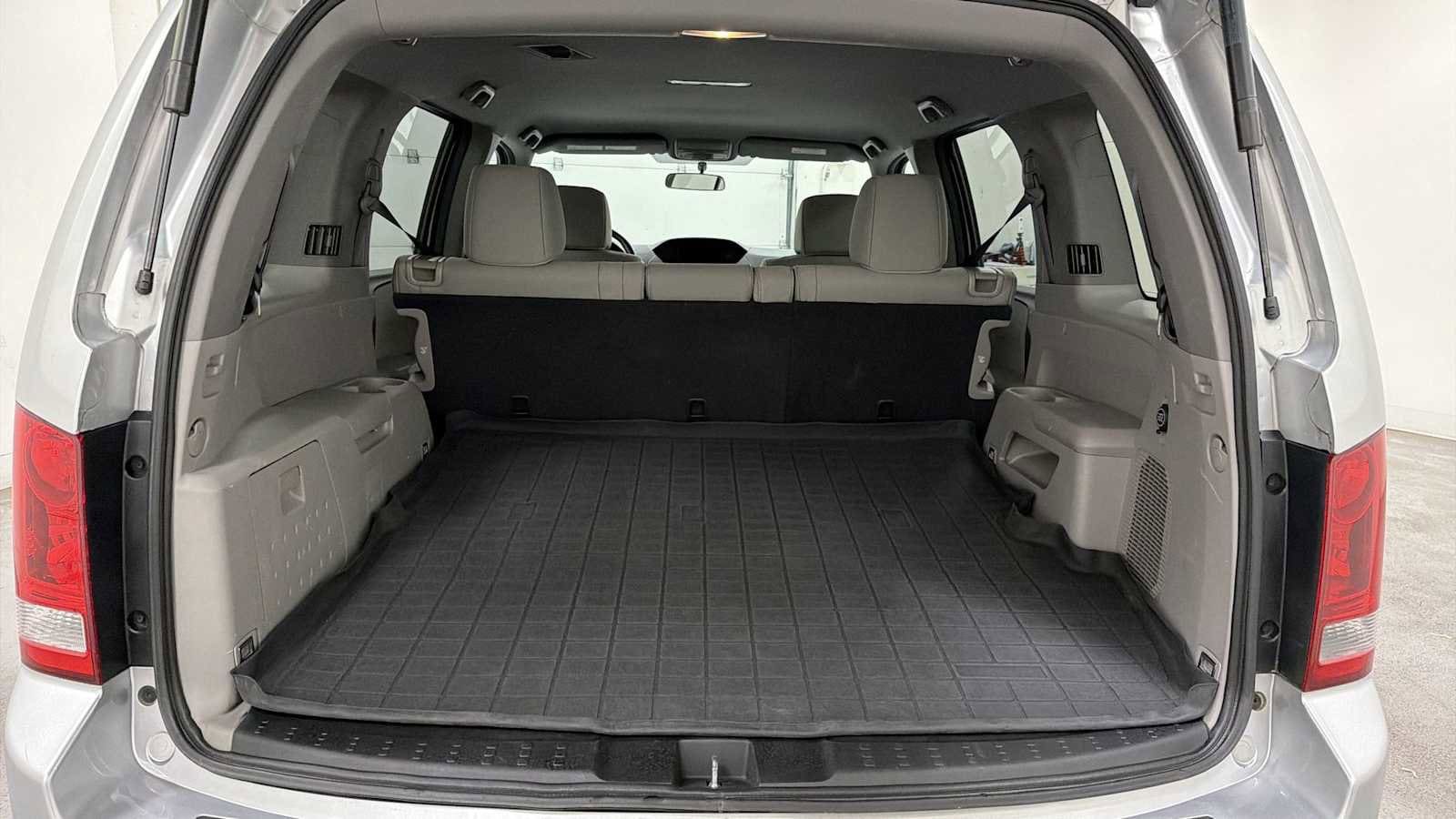 Thumbnail: 2013 Honda Pilot - 27