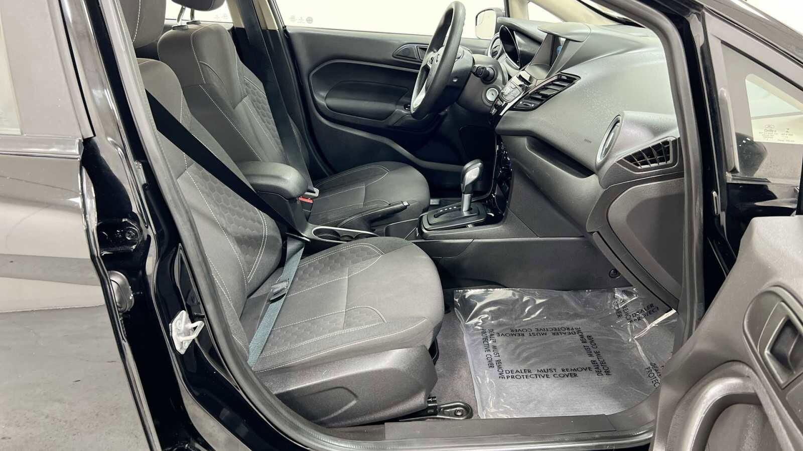 2019 Ford Fiesta SE 28