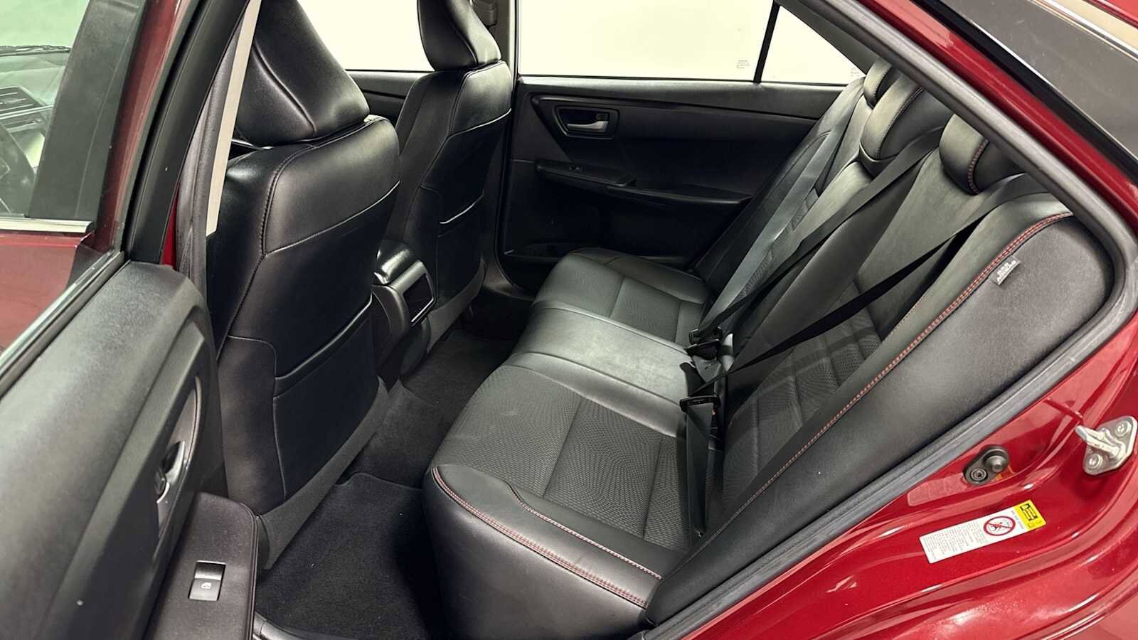 Thumbnail: 2017 Toyota Camry - 23