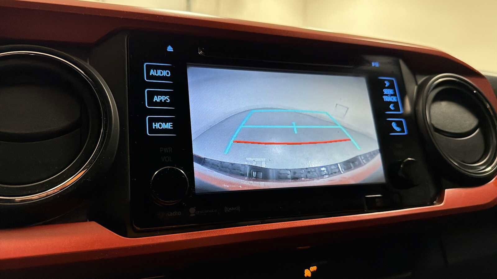 Thumbnail: 2018 Toyota Tacoma - 19