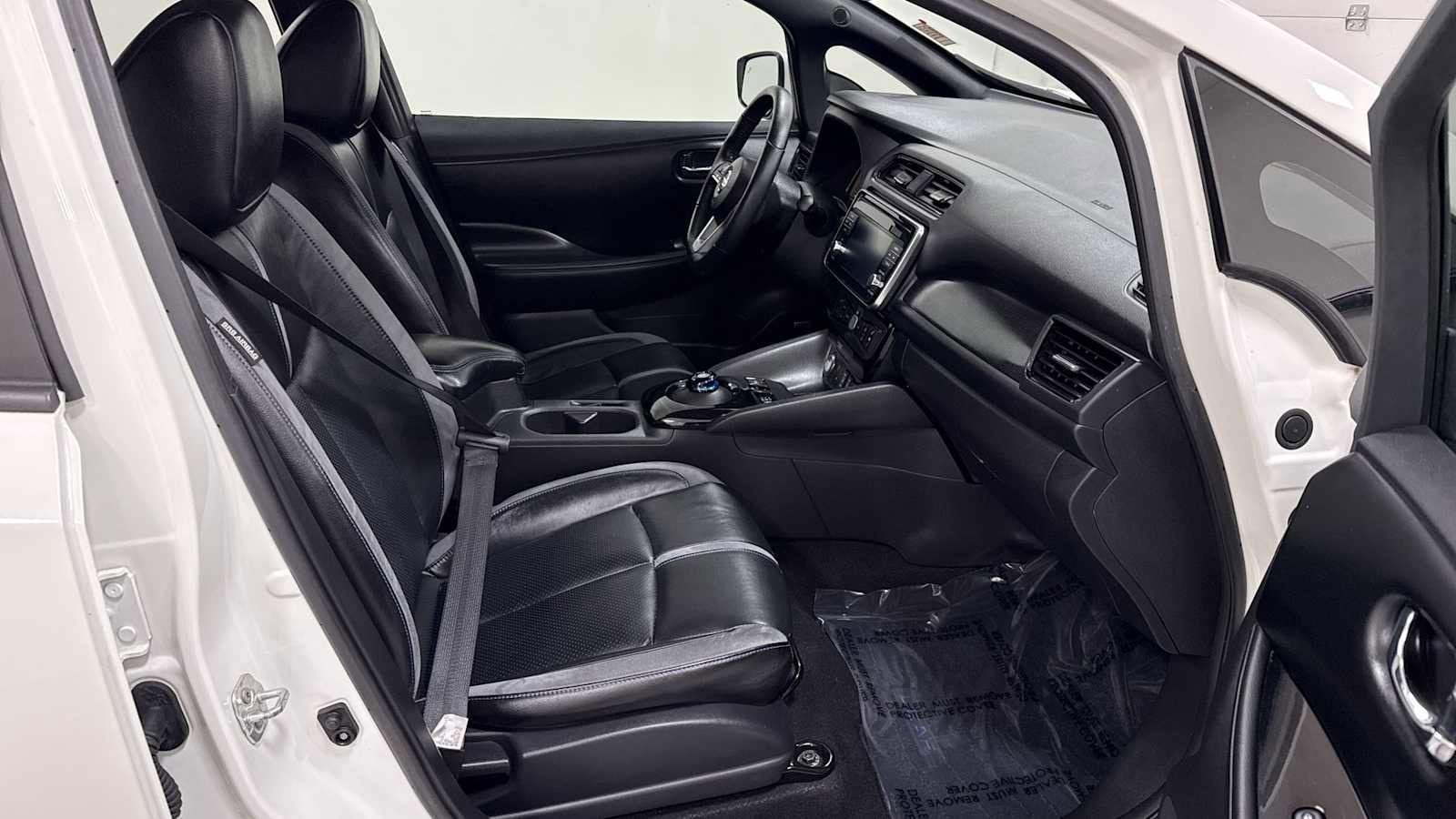 Thumbnail: 2018 Nissan Leaf - 29