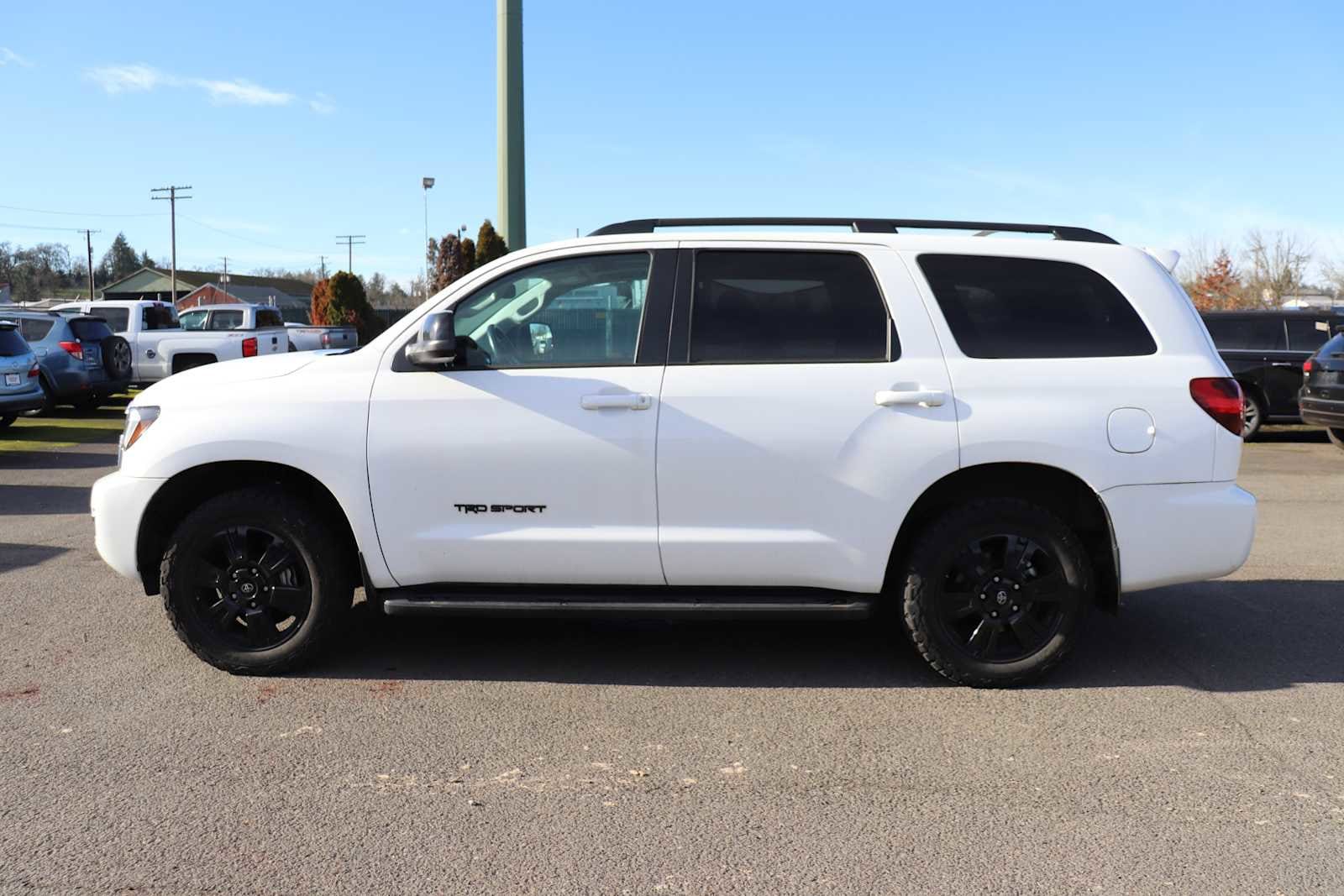 Thumbnail: 2019 Toyota Sequoia - 8