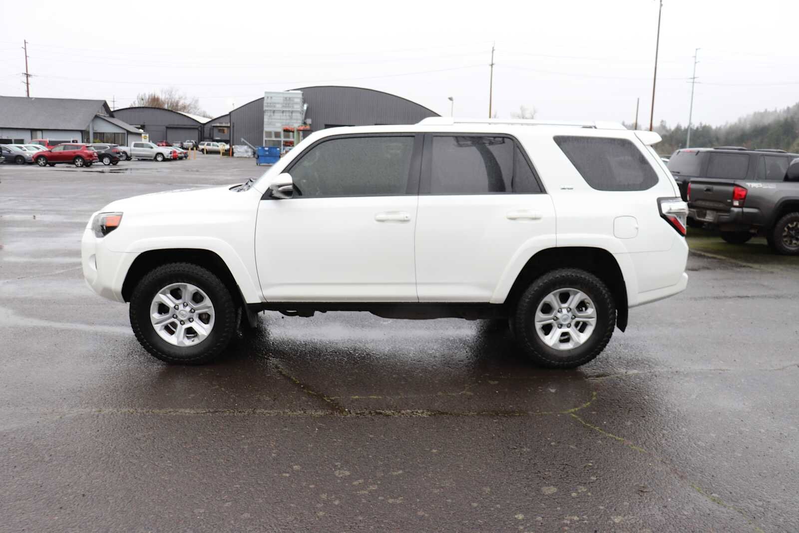 Thumbnail: 2015 Toyota 4Runner - 8