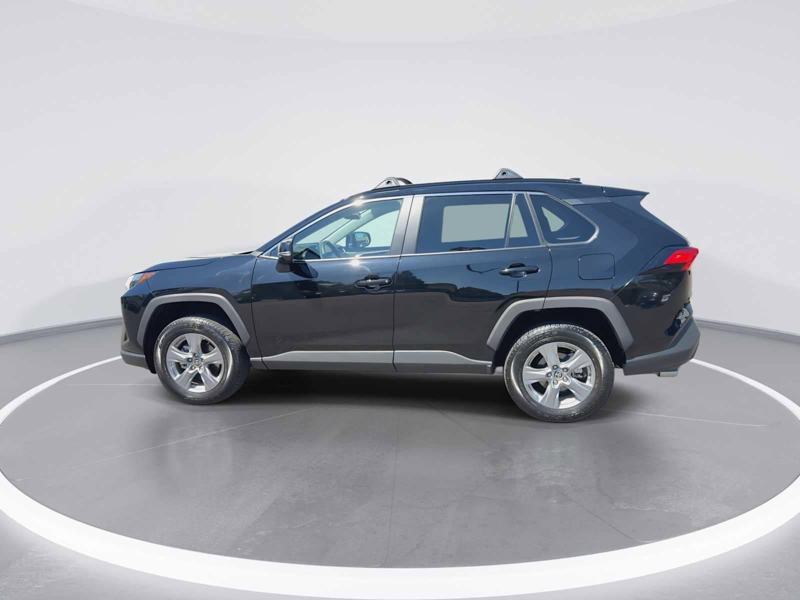 Thumbnail: 2025 Toyota RAV4 - 5