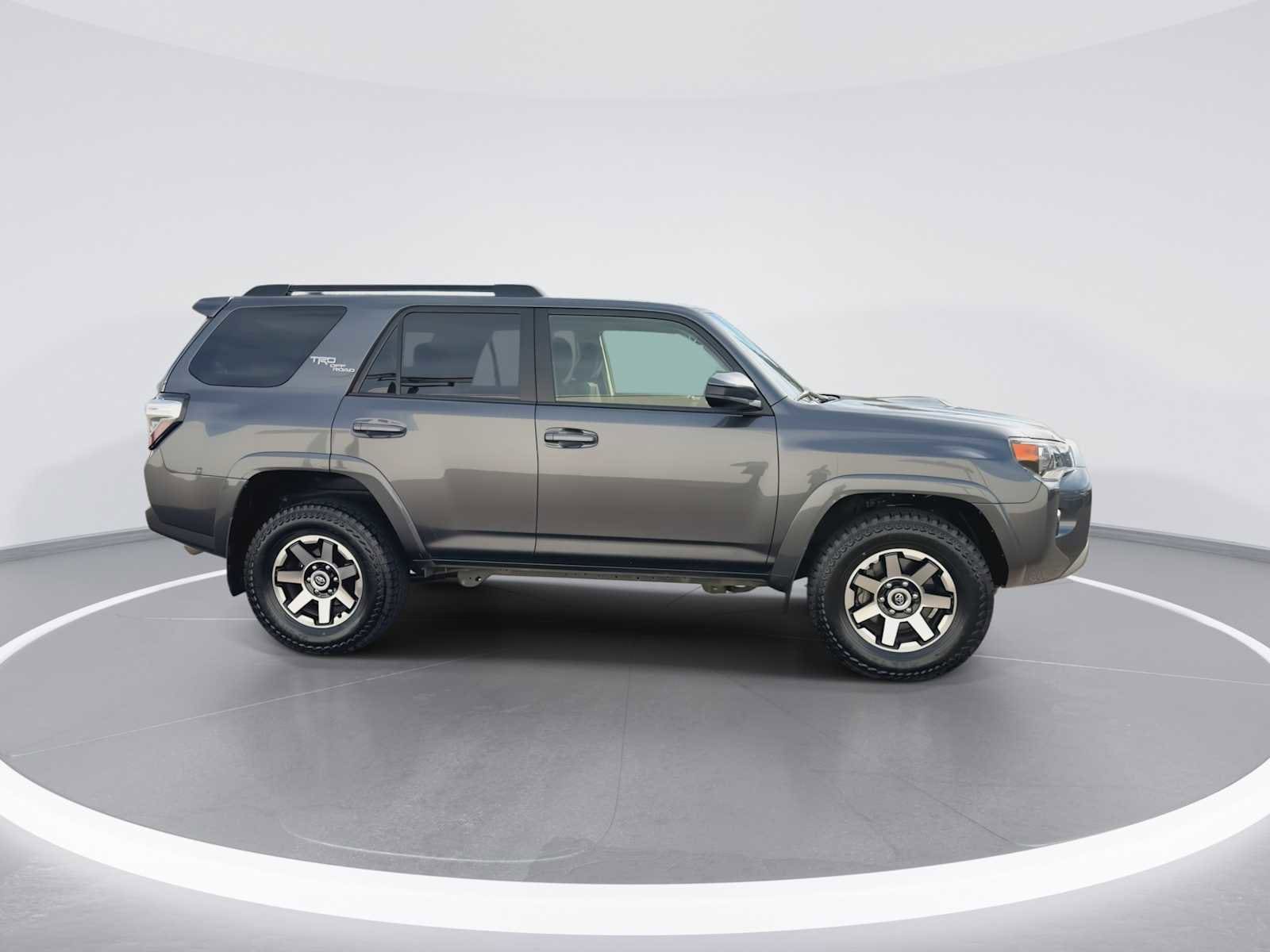 Thumbnail: 2023 Toyota 4Runner - 9