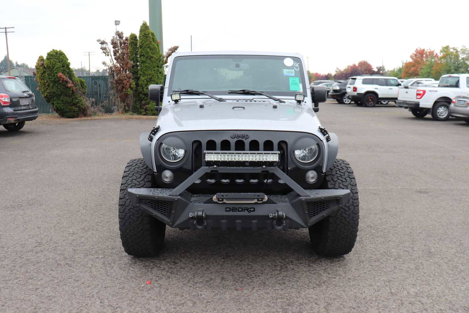 2017 Jeep Wrangler Unlimited Sport photo 2