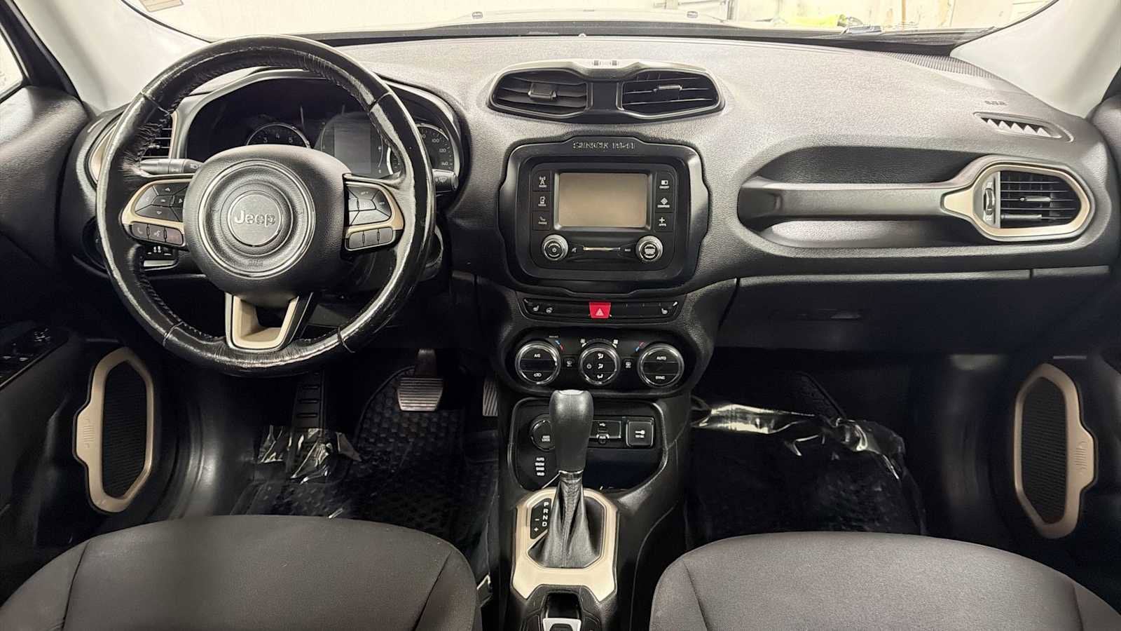 Thumbnail: 2017 Jeep Renegade - 26