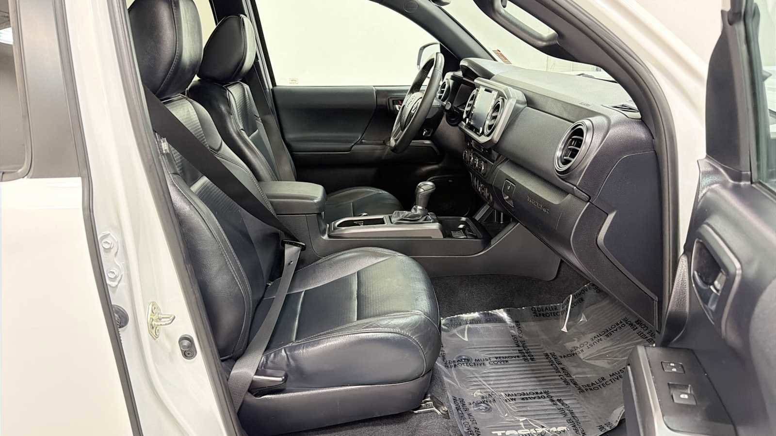 Thumbnail: 2021 Toyota Tacoma - 30
