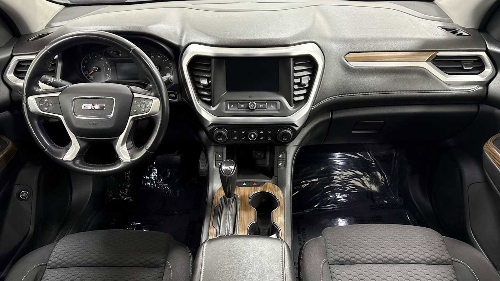 Thumbnail: 2017 GMC Acadia - 25