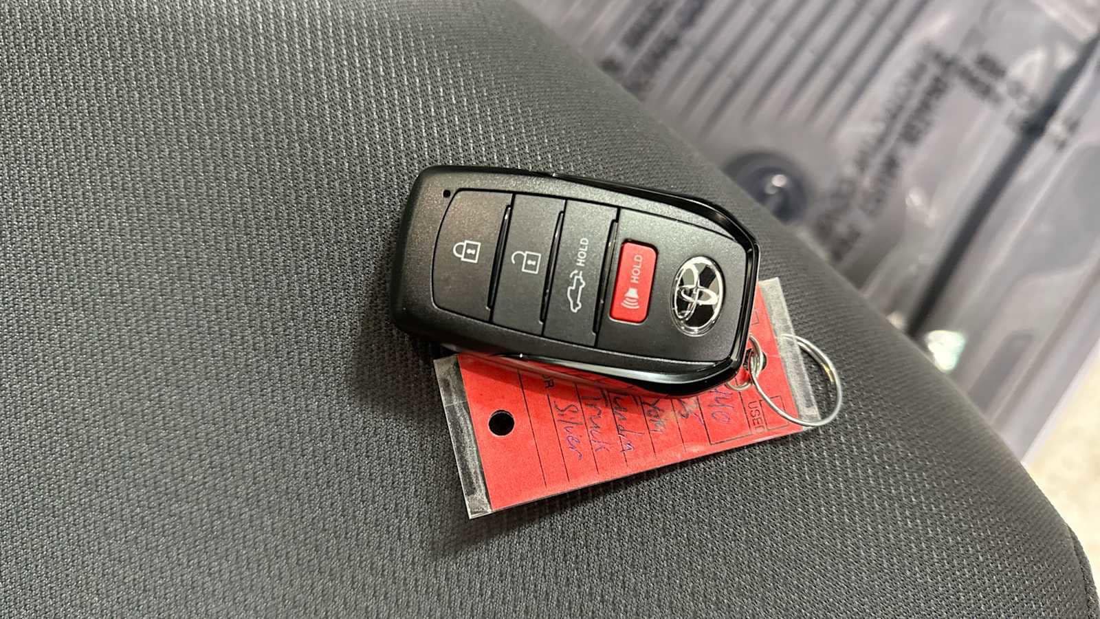 Thumbnail: 2025 Toyota Tundra - 31