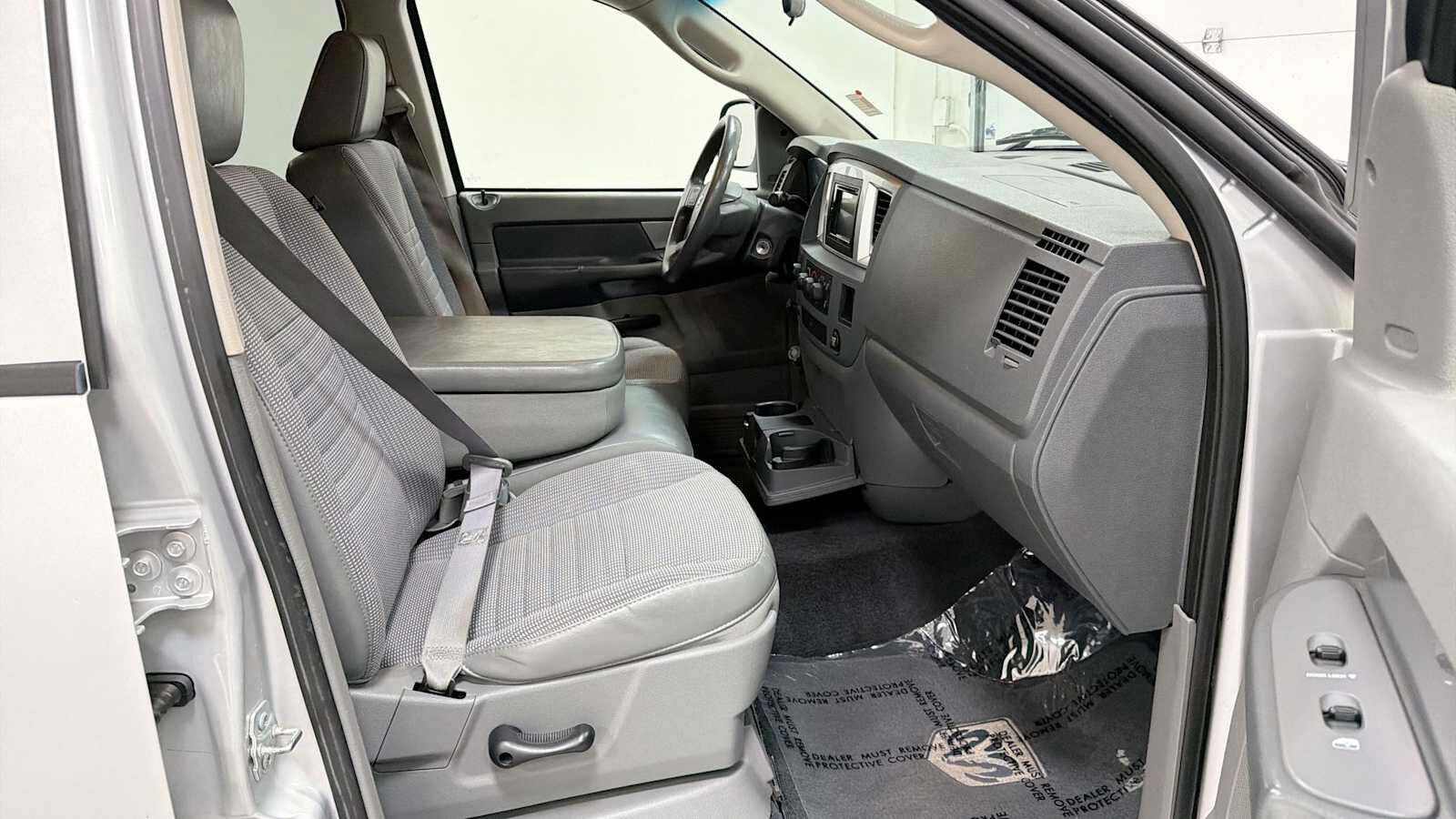 Thumbnail: 2008 Dodge Ram 1500 - 28
