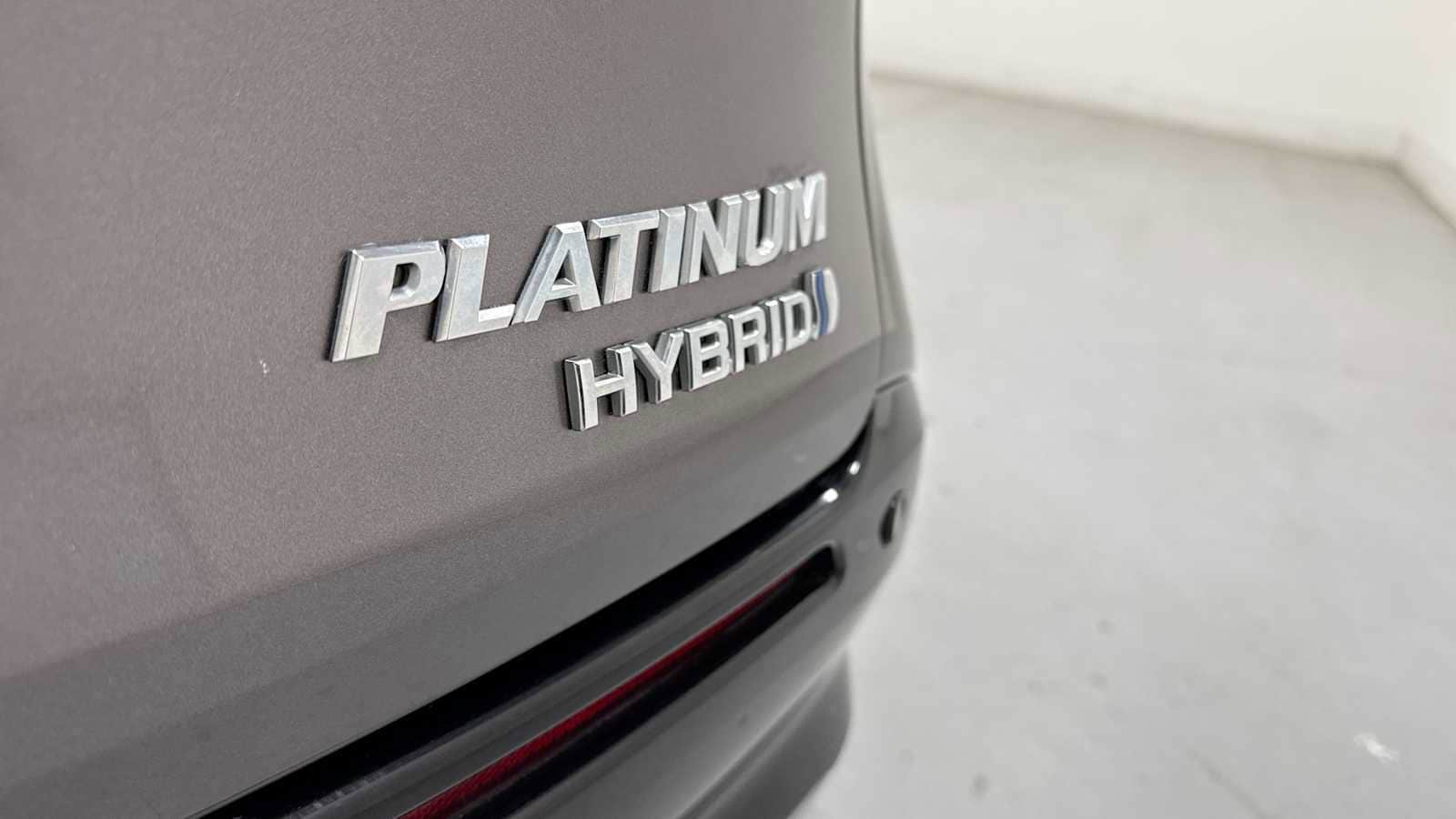 Thumbnail: 2021 Toyota Sienna - 30