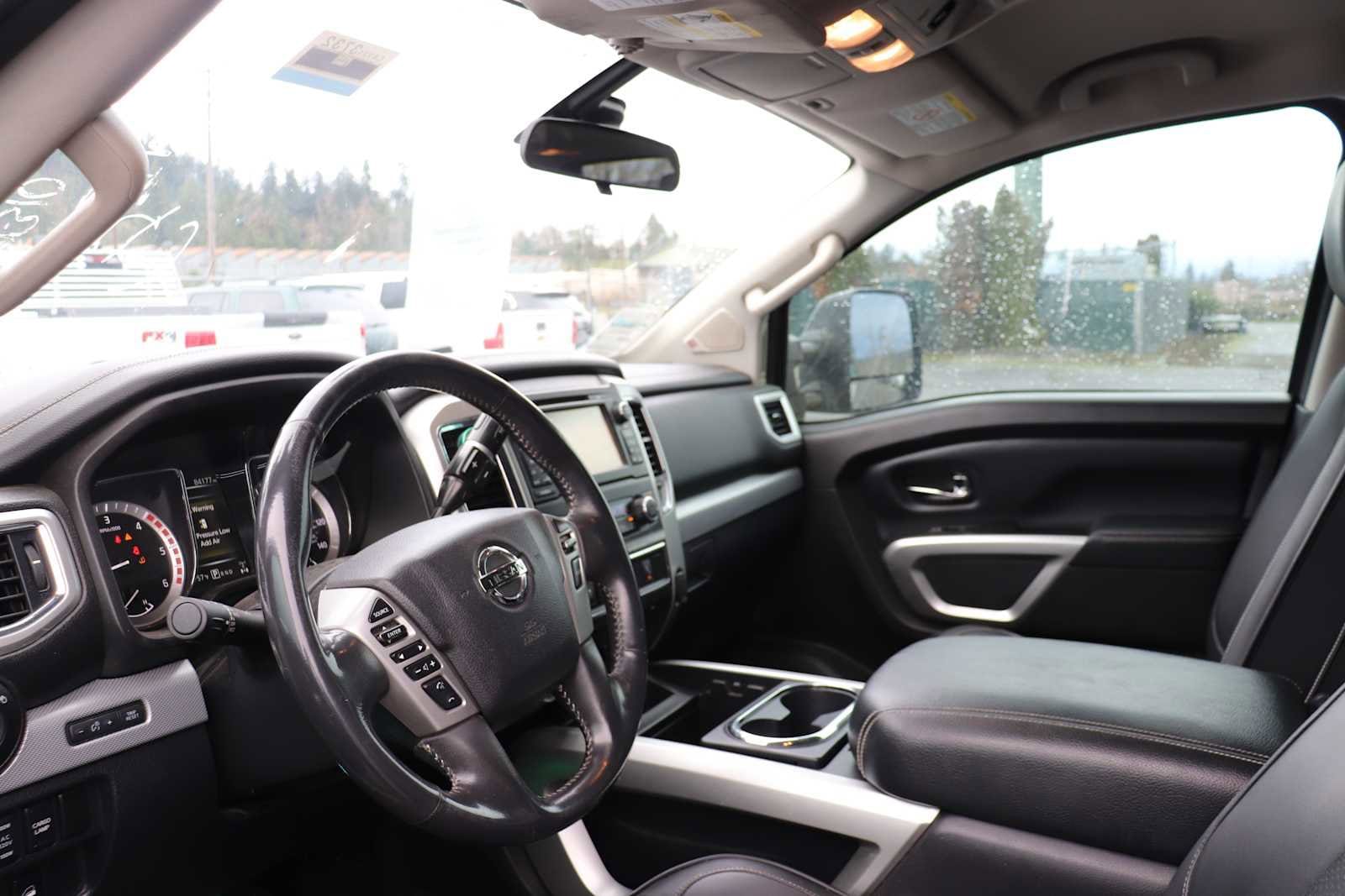 Thumbnail: 2017 Nissan Titan - 10