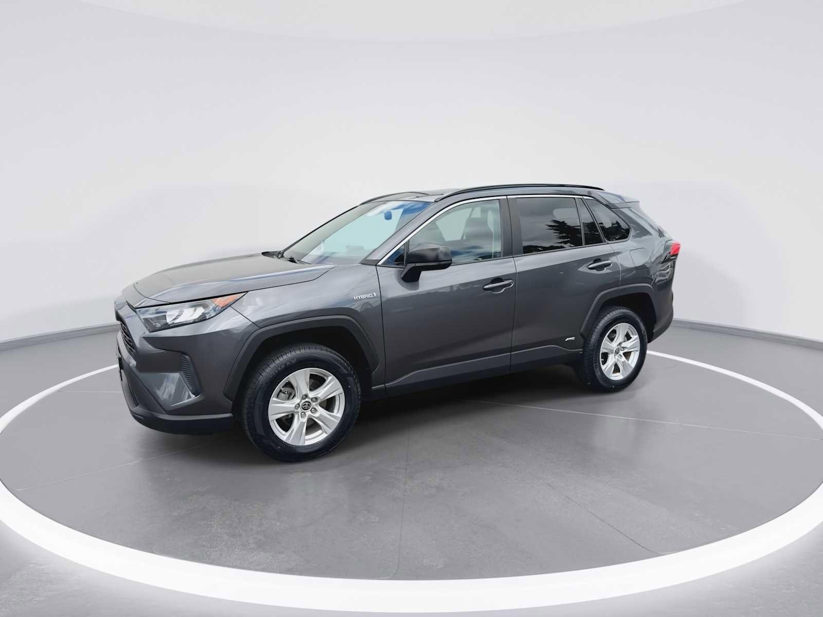 Thumbnail: 2021 Toyota RAV4 - 4
