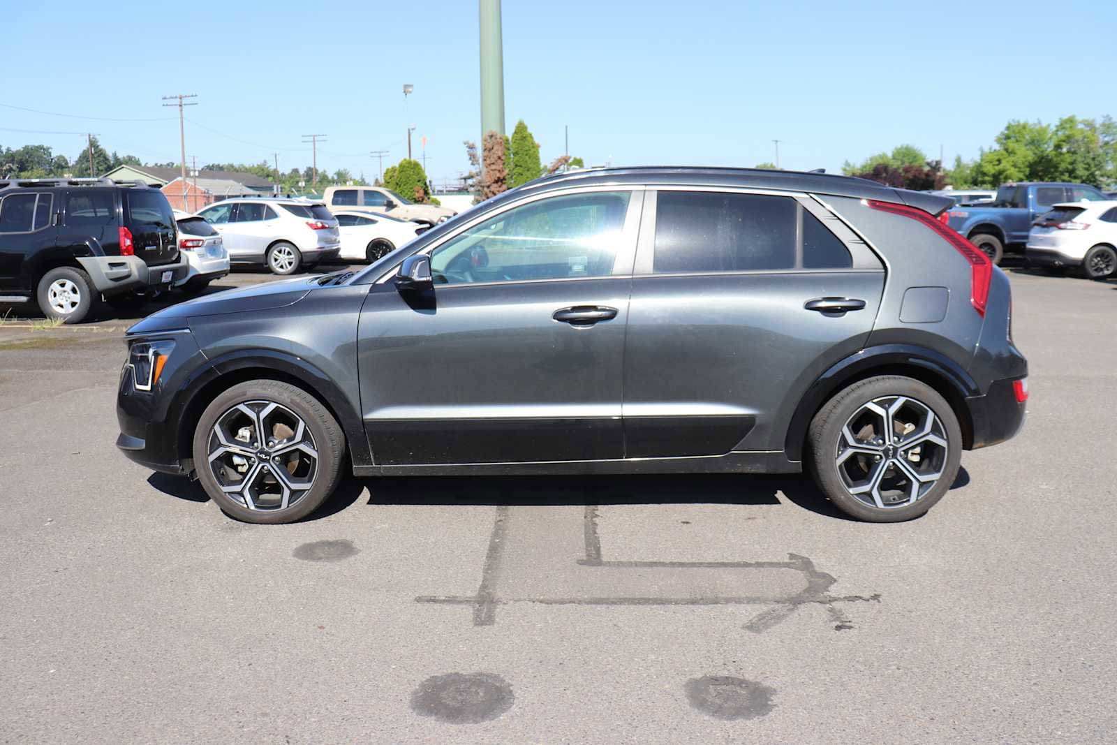 2023 Kia Niro EX Touring 8