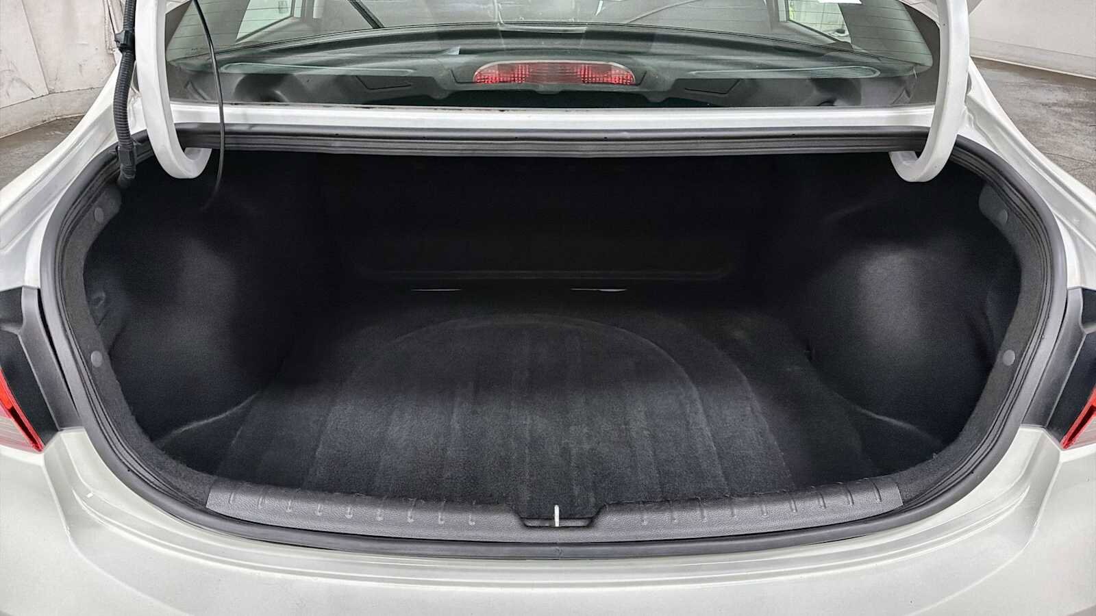 Thumbnail: 2022 Kia Rio - 26