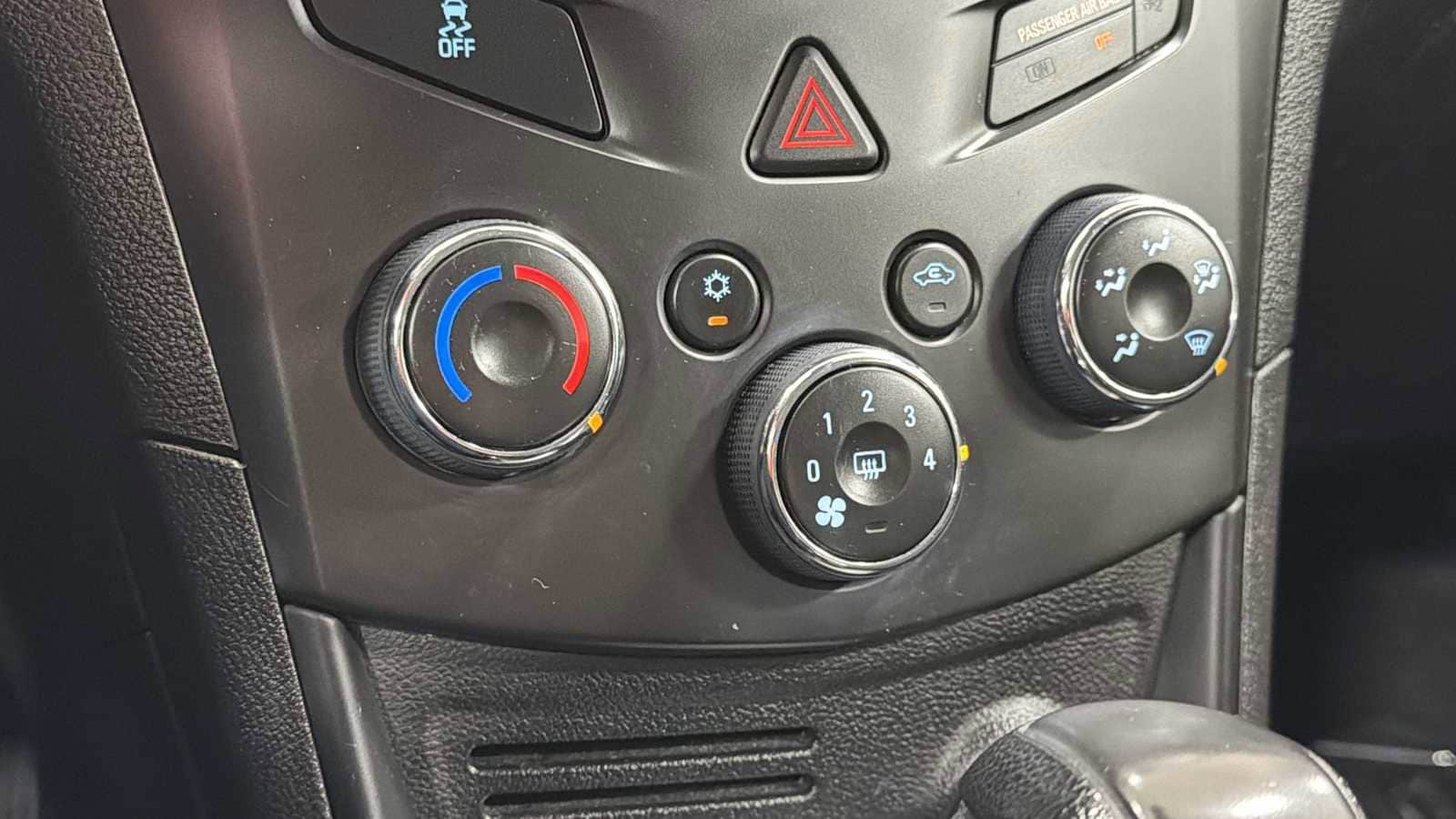 Thumbnail: 2016 Chevrolet Trax - 20