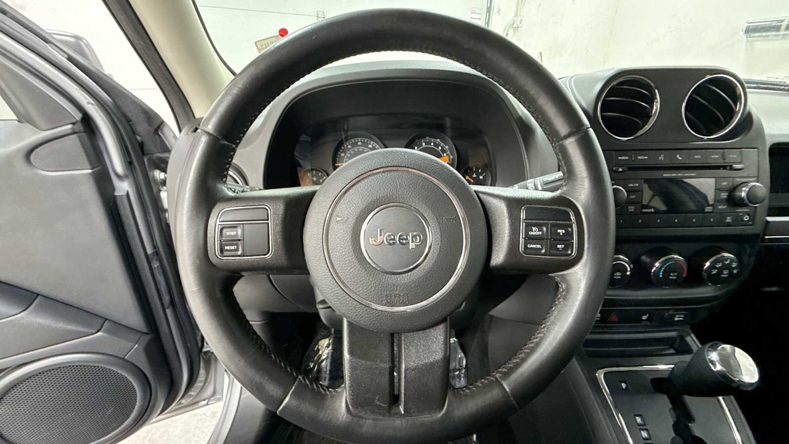 Thumbnail: 2016 Jeep Patriot - 16