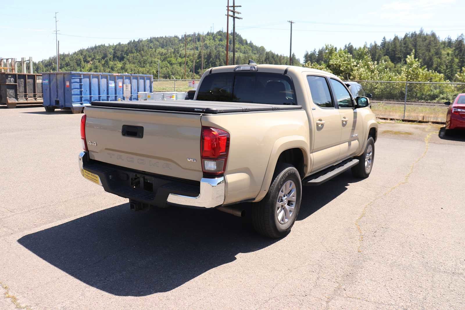 Thumbnail: 2019 Toyota Tacoma - 5