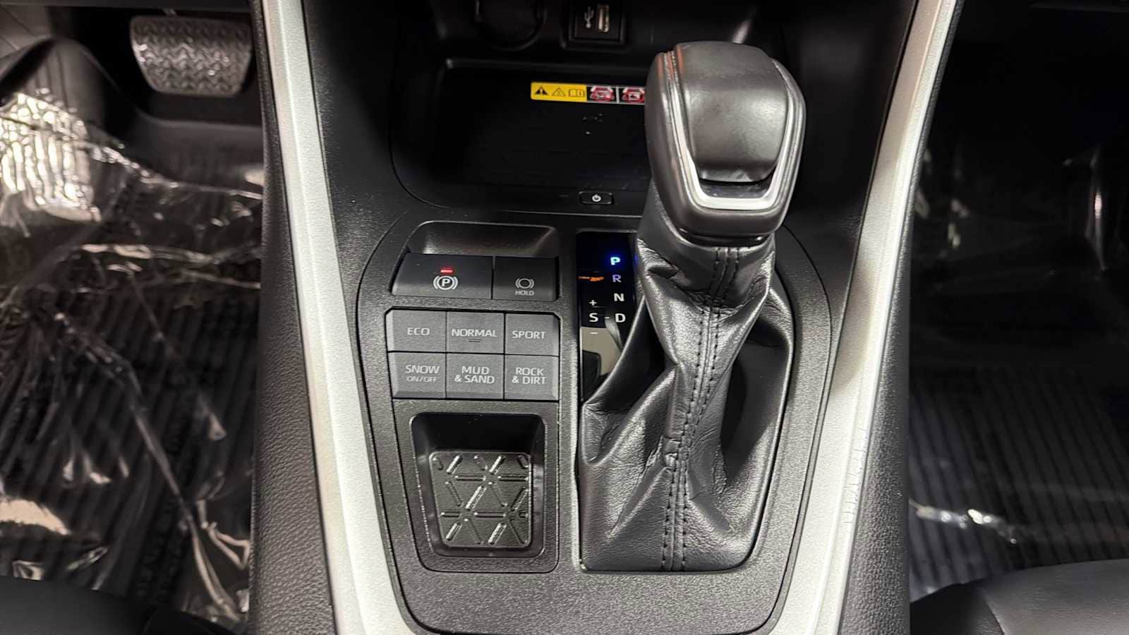 Thumbnail: 2024 Toyota RAV4 - 22