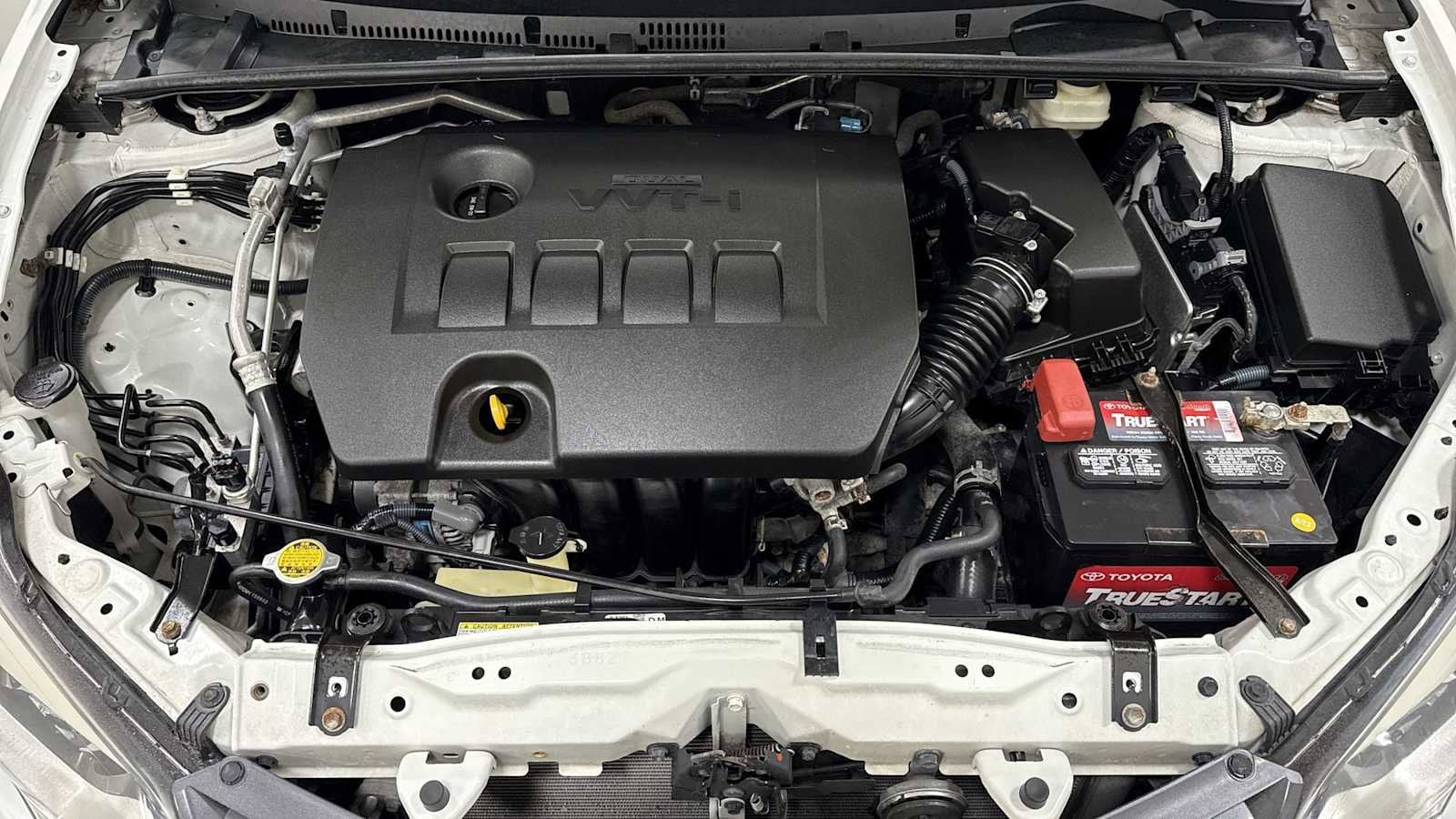 Thumbnail: 2015 Toyota Corolla - 29