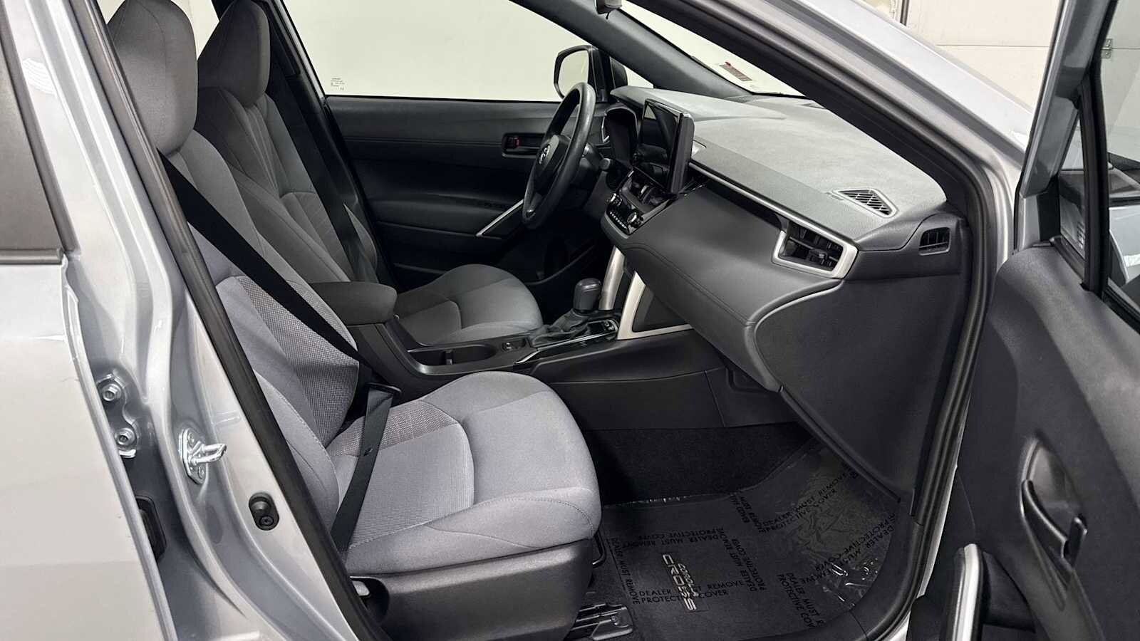 Thumbnail: 2025 Toyota Corolla Cross - 29